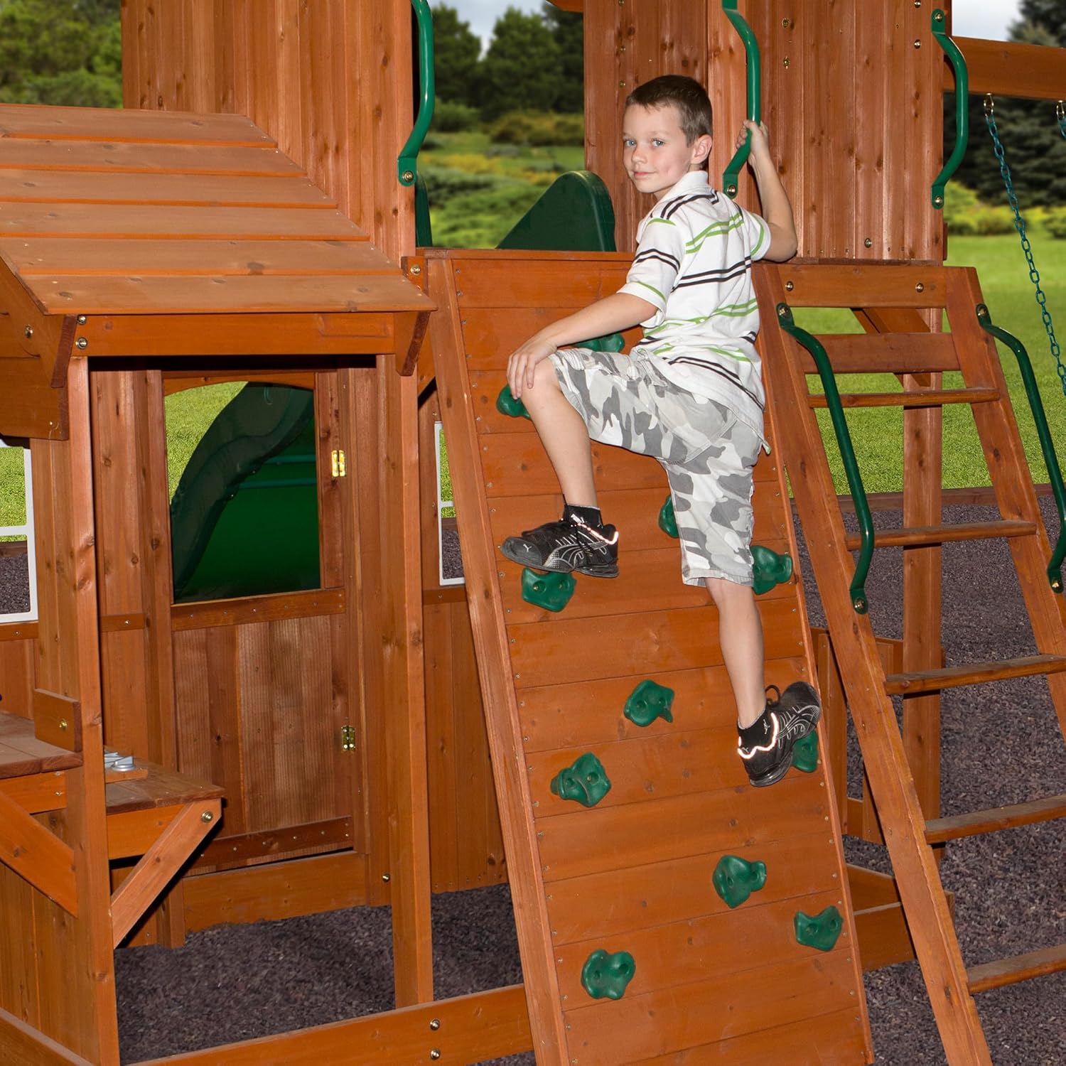Cedar Wooden Playset Swing Set with Wave Slide and Playhouse k7m