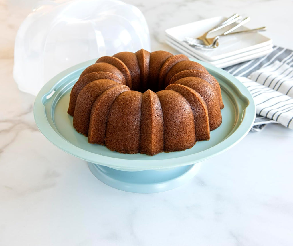 Bundt Cake Stand with Locking Lid k7m