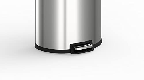 Stainless Steel Step-on Trashcan 13.2 Gal k7