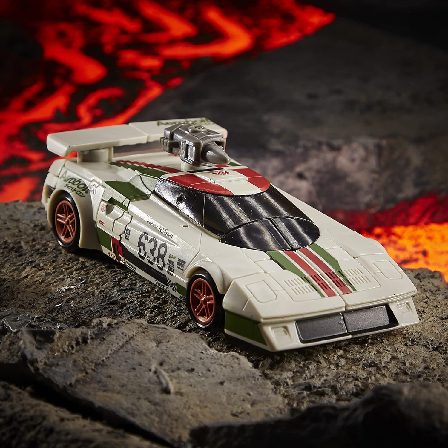 Wheeljack Action Figure 5.5 Inch Ages 8 Up k7