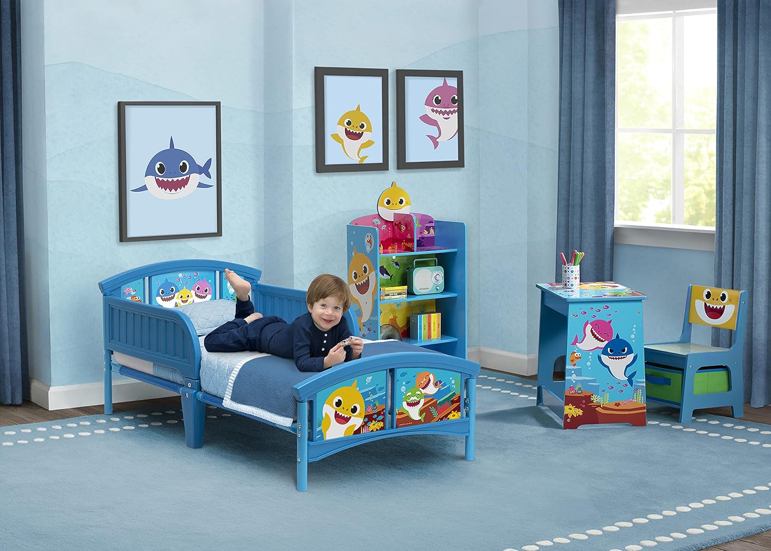 Toddler Bed and Dual Sided Crib Mattress Bundle k7m