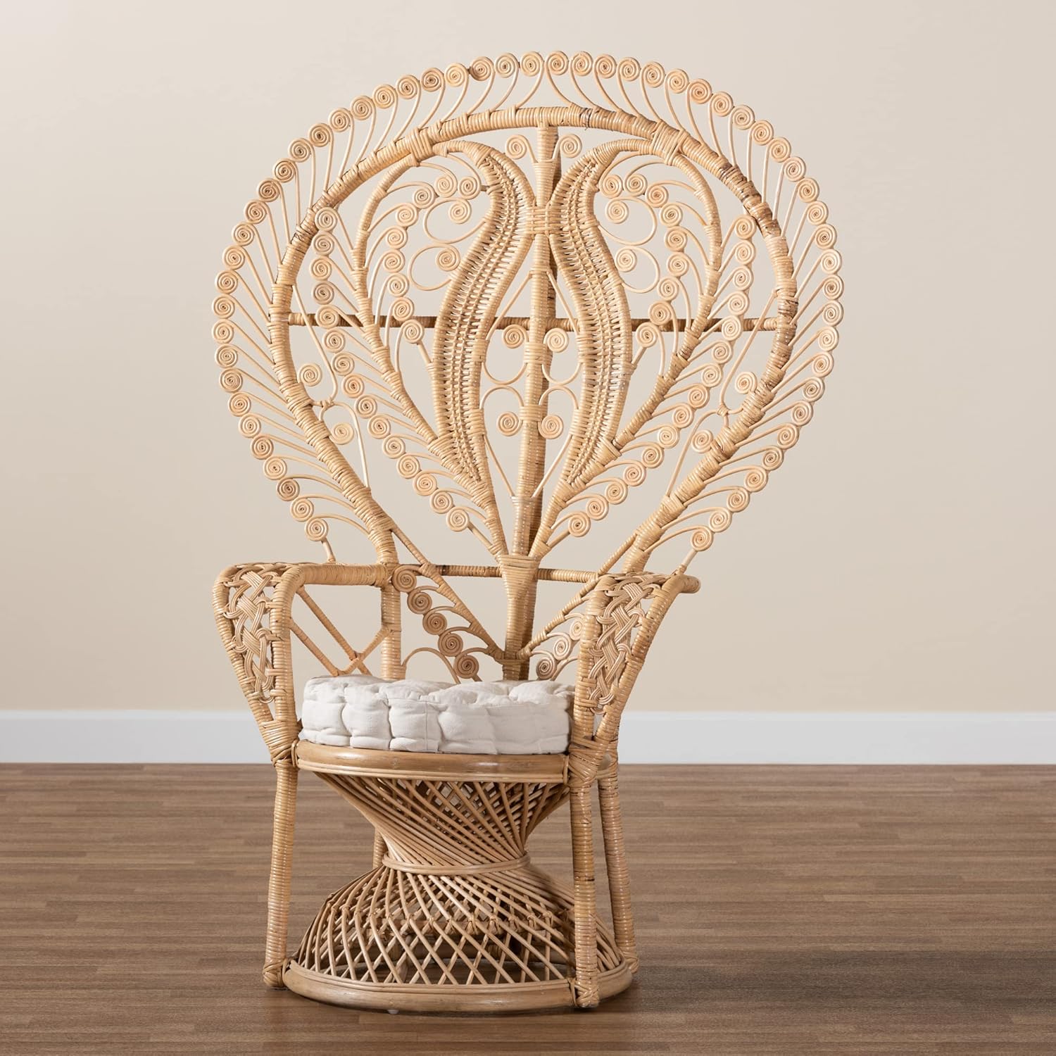 Rattan Peacock Chair Oversized a7